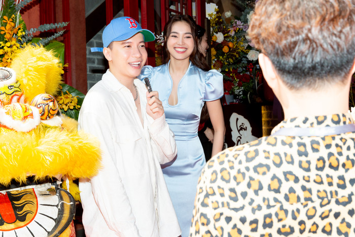 Ninh Dương Lan Ngọc khoe dáng chuẩn nuột nà, thân thiết bên S.T Sơn Thạch và Thúy Ngân Ảnh 8