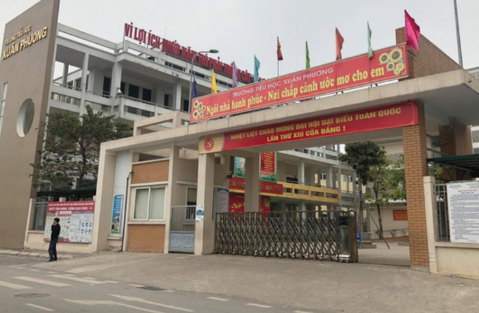 Trường tiểu học Xuân Phương nơi cháu K. theo học.