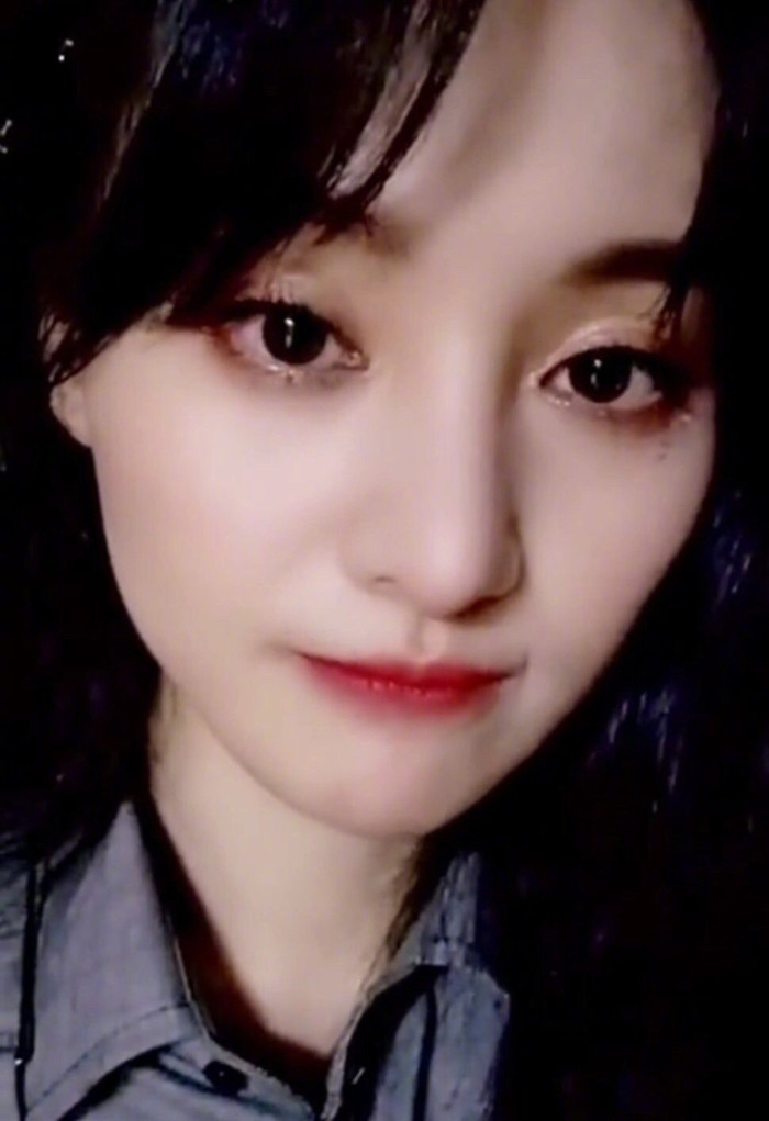 Trịnh Sảng lần đầu tiên lộ diện sau khi bị đuổi khỏi giới giải trí Ảnh 2