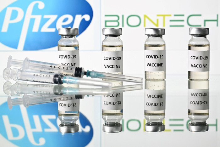 Vắc-xin ngừa COVID-19 do Pfizer (Mỹ) và BioNTech (Đức) phát triển. (Ảnh: AFP)