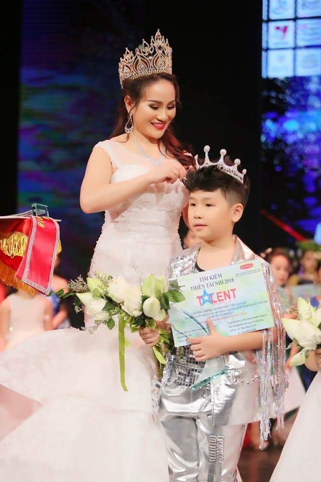 'Psy nhí' Song Tùng đội BigDaddy - Emily: Thành tích học tập ấn tượng, kinh nghiệm sân khấu đáng nể Ảnh 26