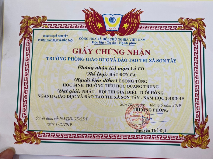 'Psy nhí' Song Tùng đội BigDaddy - Emily: Thành tích học tập ấn tượng, kinh nghiệm sân khấu đáng nể Ảnh 9