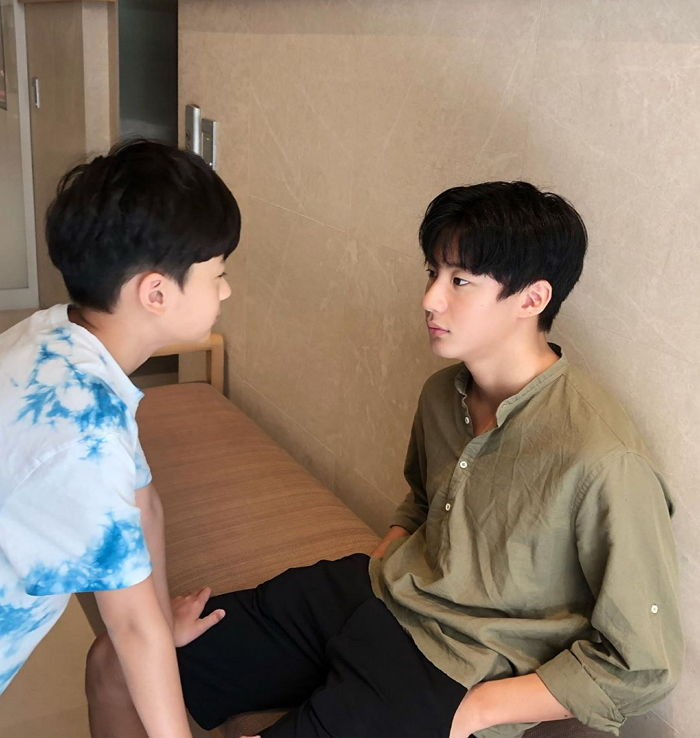 4 cậu con trai sao Hàn đẹp đến mức khiến Knet 'nội thương': Toàn cực phẩm! Ảnh 5