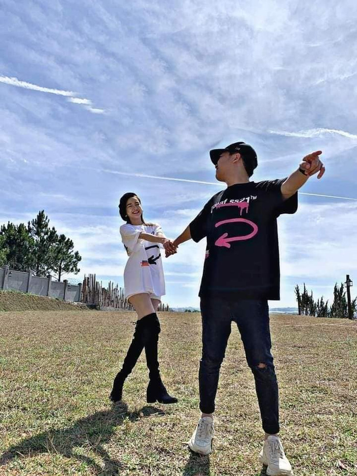 Những hình ảnh đầy ngọt ngào này của Trường Giang - Nhã Phương đã khiến ai nấy đều phải phát hờn vì ghen tị và ngưỡng mộ