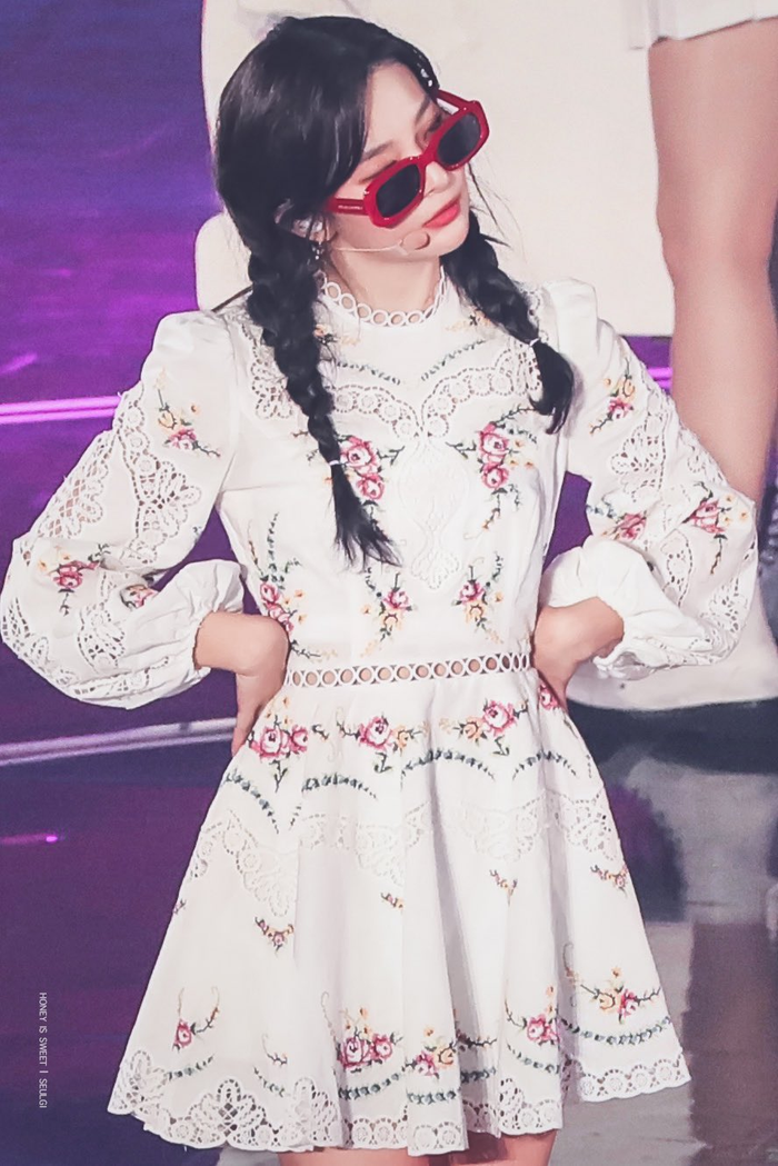 4 lần Twice và Seulgi (Red Velvet) 'đụng hàng': Ai đẹp hơn ai? Ảnh 9