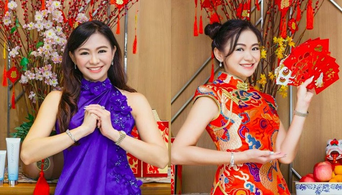 chị Puspa Dewi ở Jakarta, Indonesia tuy đã 54 tuổi nhưng vẫn sở hữu ngoại hình như thiếu nữ đôi mươi. 