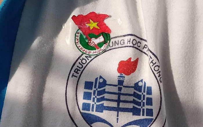 Vướng phải lỗi sai cơ bản khi đi học, nữ sinh nảy ra ý tưởng 'bá đạo' khiến giới học trò trầm trồ Ảnh 2