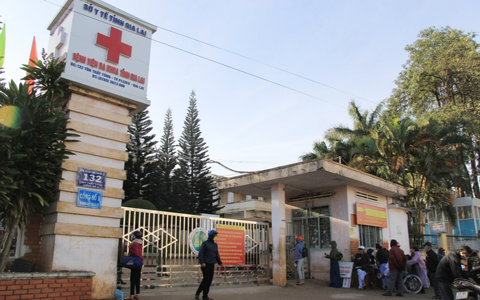 Phát hiện ca dương tính với SARS-CoV-2, Gia Lai phong tỏa bệnh viện Đa khoa tỉnh Ảnh 2