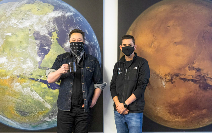 Tỷ phú người Mỹ đang tìm 3 người may mắn để cùng bay vào vũ trụ Ảnh 2