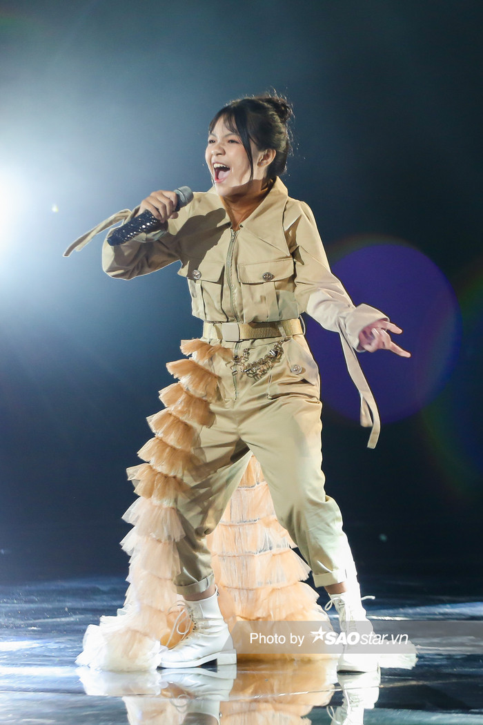 Thùy Trang được Vũ Cát Tường đánh giá rất cao. HLV team Kidneeland liên tục dành lời khen Thùy Trang thể hiện rất tốt màu sắc R&B. Các HLV đặc biệt ấn tượng với khả năng luyến láy 'chuẩn sát' của tài năng 13 tuổi.