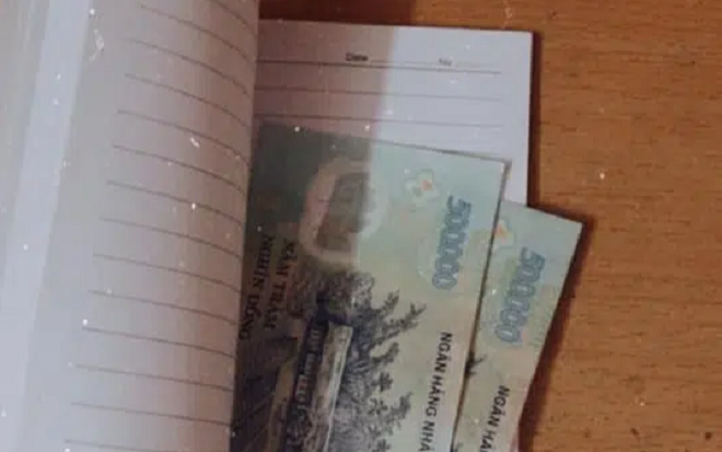 Phát hiện 1 triệu đồng trong lúc dọn nhà đón Tết, cô gái bật khóc khi nhớ lại câu chuyện phía sau Ảnh 2