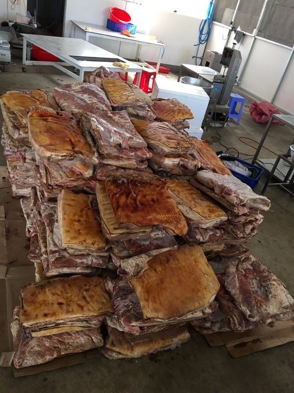 Số thịt heo đông lạnh không rõ nguồn gốc xuất xứ được phát hiện