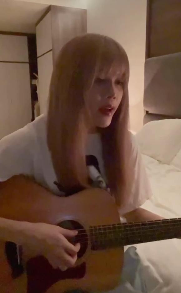 Động thái mới nhất của Thiều Bảo Trâm trên trang cá nhân khiến fan xót xa. 