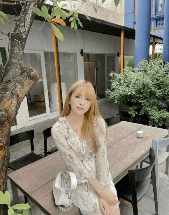 Lúc này, các fan ai cũng mong chờ một thông tin chính xác từ thần tượng. 