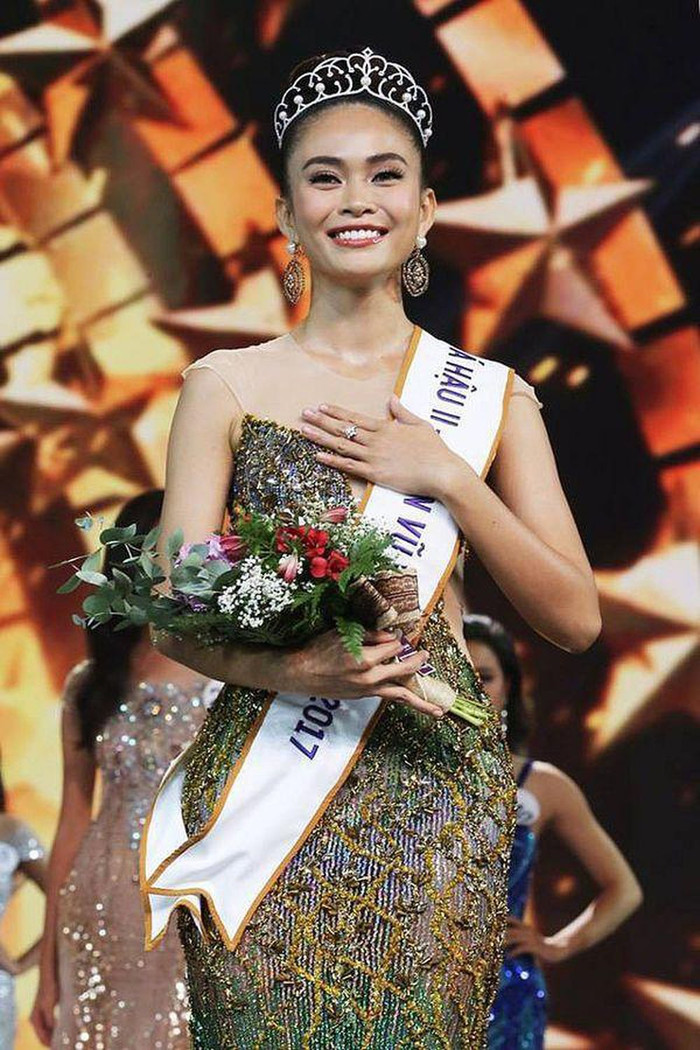 H'Hen Niê - Lương Thùy Linh và kì tích ấn tượng những Top 3 cực phẩm của thập kỷ nhan sắc 2010 - 2020 Ảnh 14