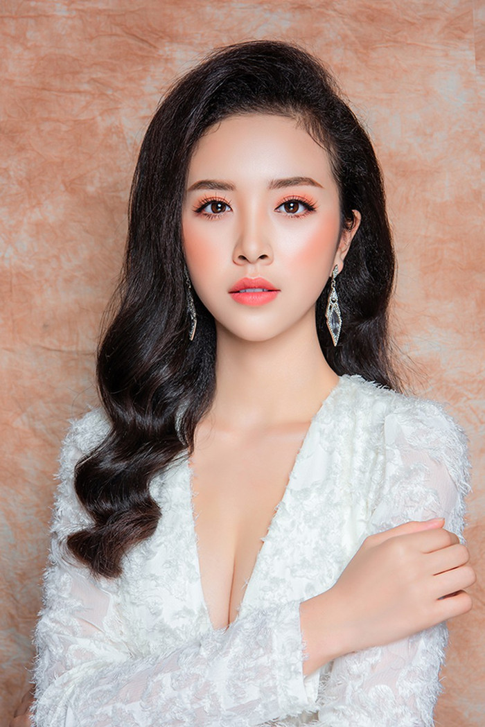 H'Hen Niê - Lương Thùy Linh và kì tích ấn tượng những Top 3 cực phẩm của thập kỷ nhan sắc 2010 - 2020 Ảnh 35