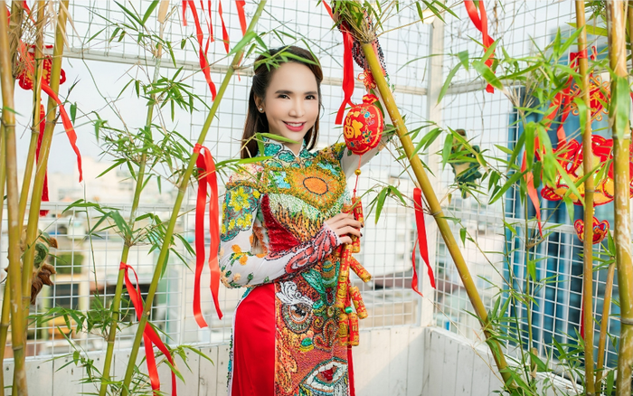 Người đẹp chuyển giới Trần Đoàn hóa 'nàng xuân' với lời chúc Tết ý nghĩa Ảnh 2