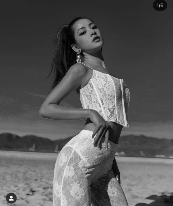 Các kiểu quần xuyên thấu, để lộ nội y không thể làm khó cô nàng. 