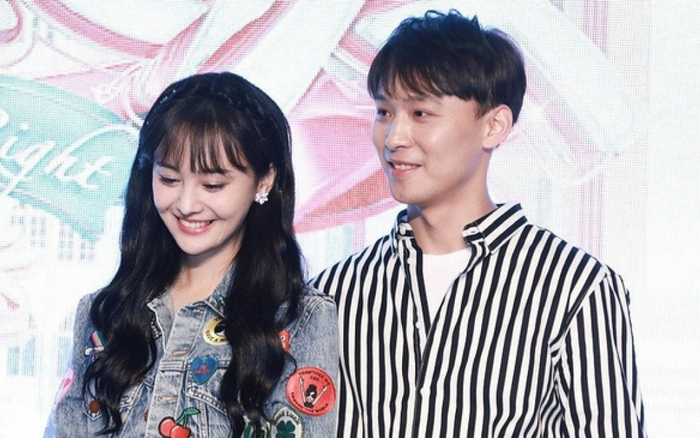 Nhìn thấy con, Trịnh Sảng òa khóc và nói xin lỗi, hướng dẫn đứa trẻ gọi mình là mẹ? Ảnh 2