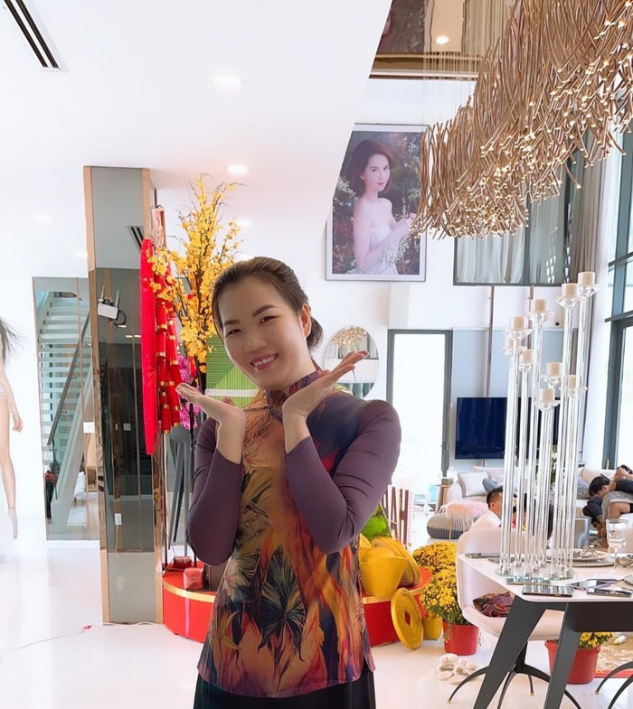 Trợ lí Ngọc Trinh tung bộ ảnh Tết đẹp xuất sắc không thua gì cô chủ Ảnh 5