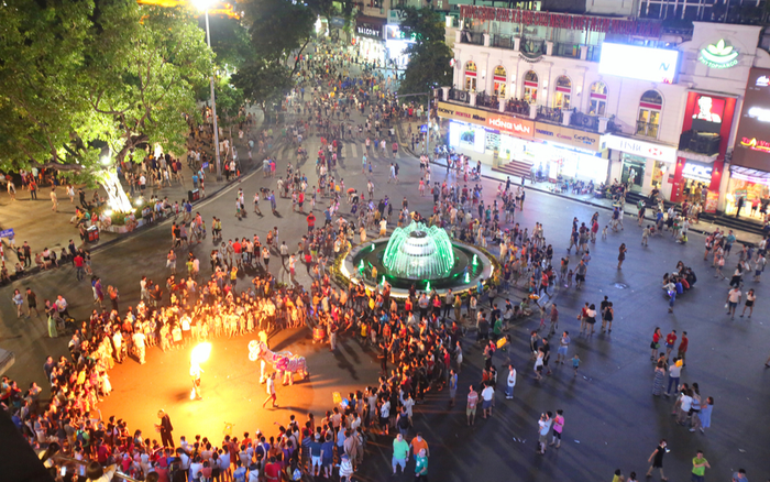 Hà Nội chính thức tạm dừng phố đi bộ hồ Gươm từ ngày 5/2 Ảnh 2