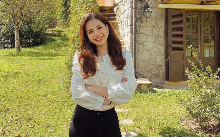 Cái Tết đầu tiên của Phanh Lee sau khi lấy chồng đại gia: Sang chảnh và lộng lẫy từ diện mạo đến nhà cửa Ảnh 2