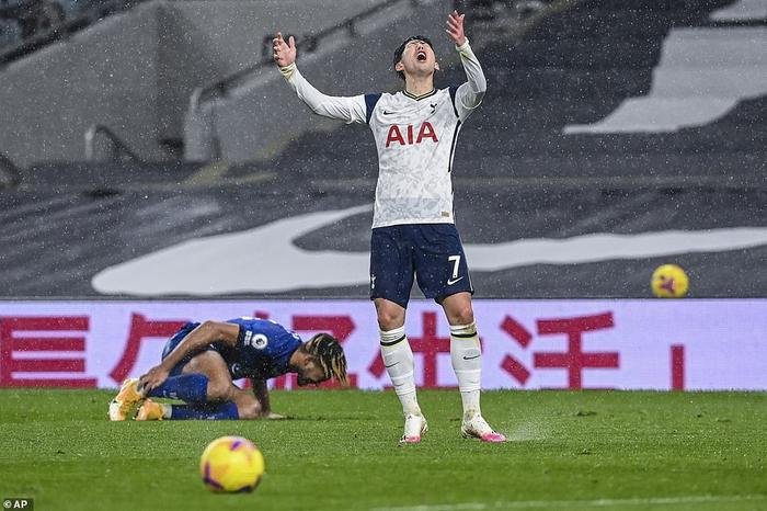 Tottenham thua Chelsea vì penalty, Mourinho chỉ trích trọng tài Ảnh 2