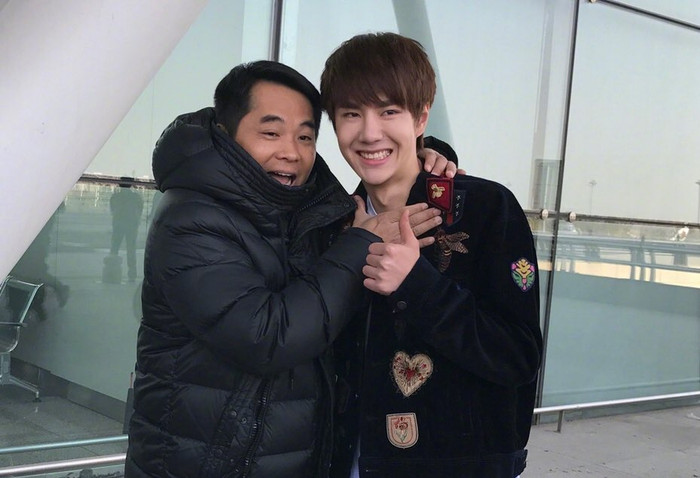 Đạo diễn Trần Minh Chương và Vương Nhất Bác