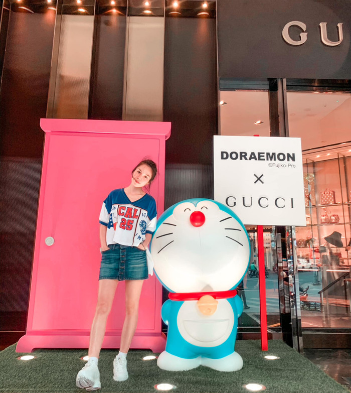 Nữ ca sĩ  luôn diện đồ trẻ trung, hack tuổi 