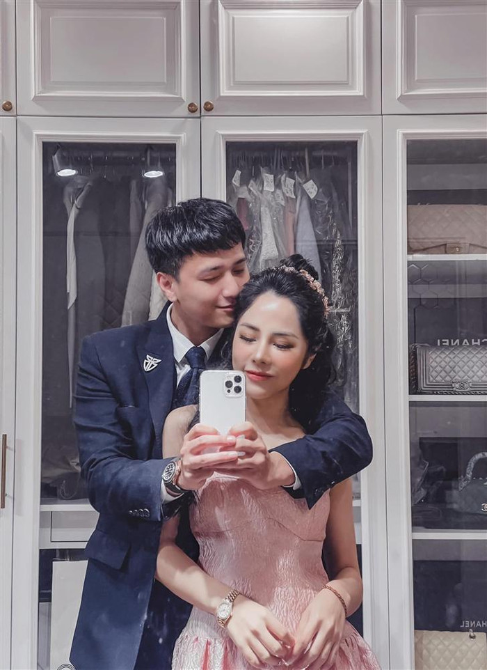 Nàng cựu MC đang trải qua những tháng ngày hạnh phúc cùng chàng diễn viên