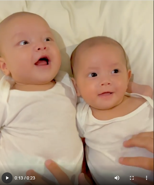 Những biểu cảm đáng yêu của 2 nhóc tì nhà Hồ Ngọc Hà và Kim Lý đã khiến cộng đồng mạng phải 'tan chảy'