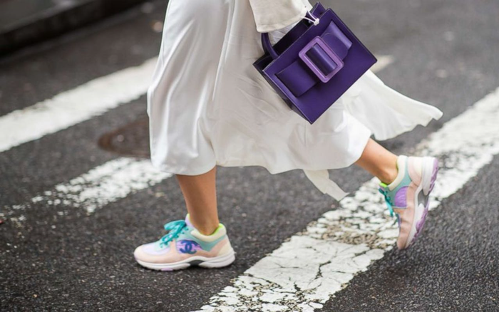 Tuyệt chiêu tăng chiều cao với giày bệt giúp nàng thoải mái chơi Tết Ảnh 2