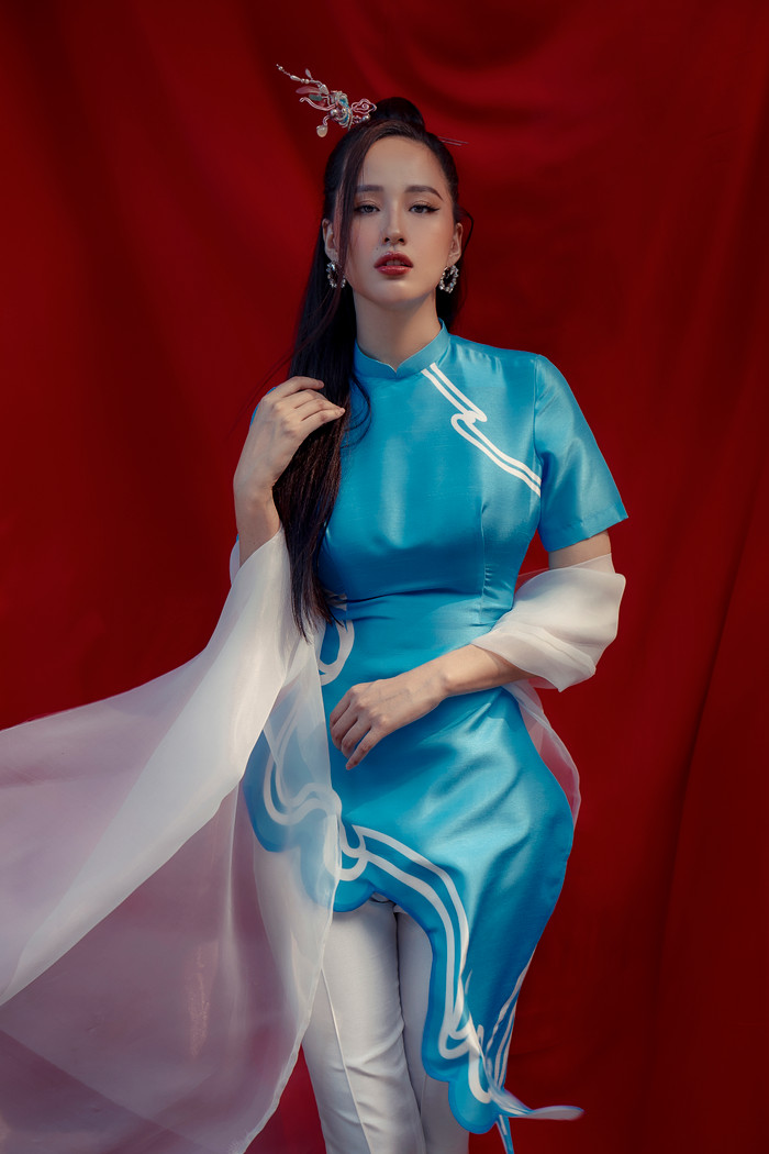 Hơn 10 năm mới mặc áo dài, Mai Phương Thúy xinh đẹp mức đến fan ruột cũng sững sờ Ảnh 11