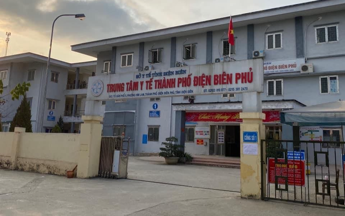 Bộ Y tế điều gần 30 chuyên gia và nhiều trang thiết bị hỗ trợ Điện Biên chống dịch COVID-19 Ảnh 2