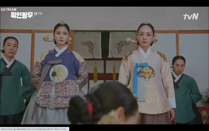 'Mr. Queen' tập 17: Kim Jung Hyun từ bỏ mạng sống để cứu mẹ con Shin Hye Sun, cuộc chia tay số phận? Ảnh 11