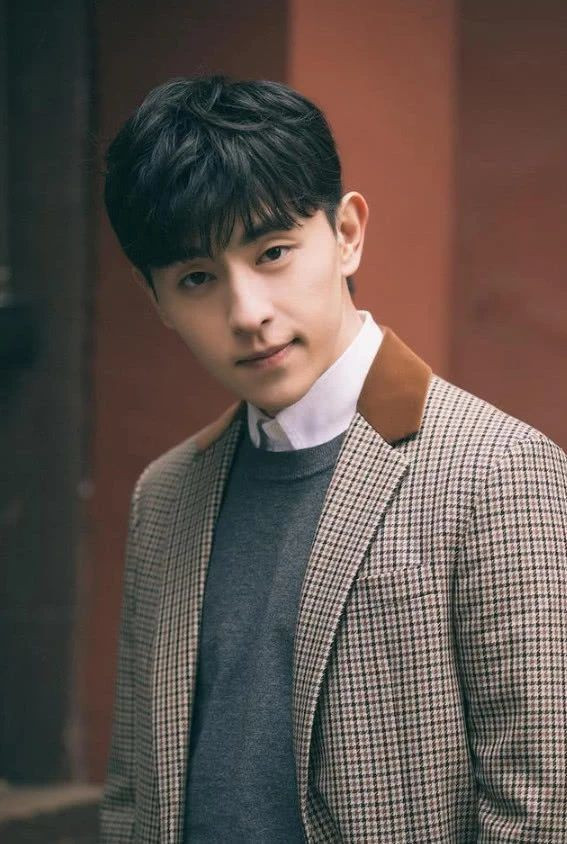 Độ hot của sao Hoa Ngữ được thể hiện qua giá vé sự kiện từ chợ đen như thế nào? Ảnh 8