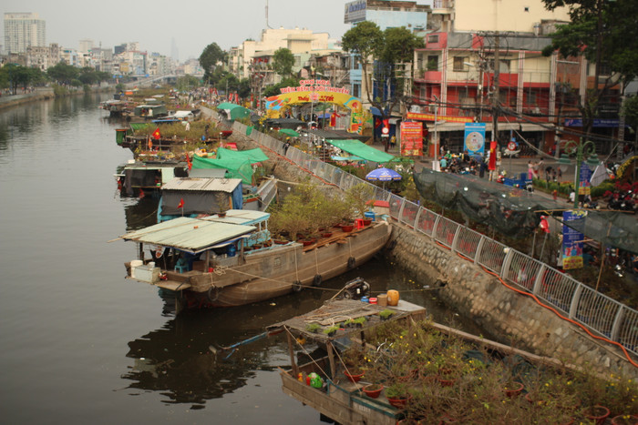 Rộn ràng sắc xuân tại chợ hoa 'Trên bến dưới thuyền' Ảnh 23