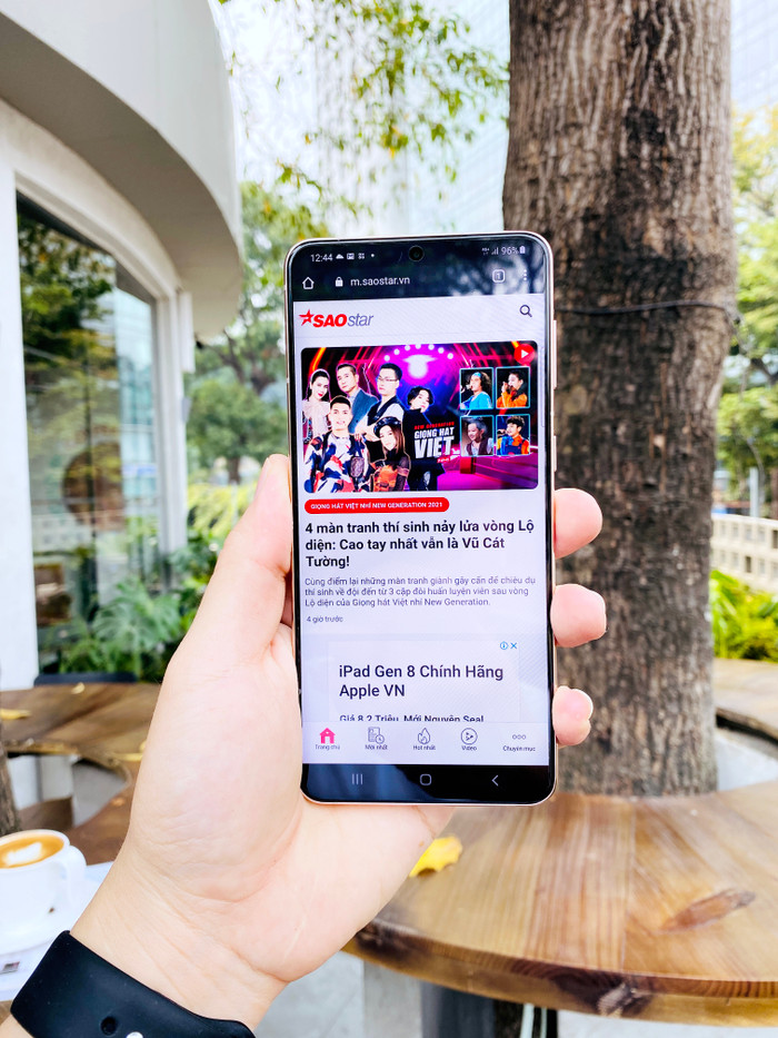 Tốc độ mở máy của Galaxy S21 5G nhỉnh hơn một chút so với thế hệ tiền nhiệm.