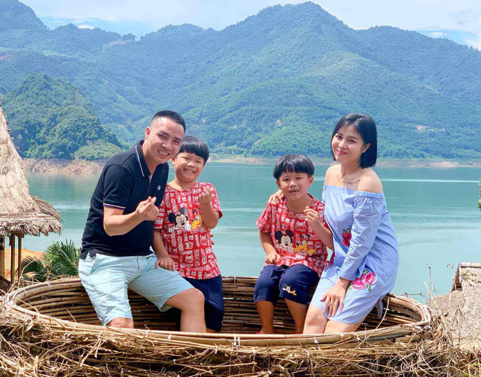 Từng 'đổ vỡ' hôn nhân, chuyện tình của những nữ MC này lại khiến dân mạng phải ghen tị Ảnh 13