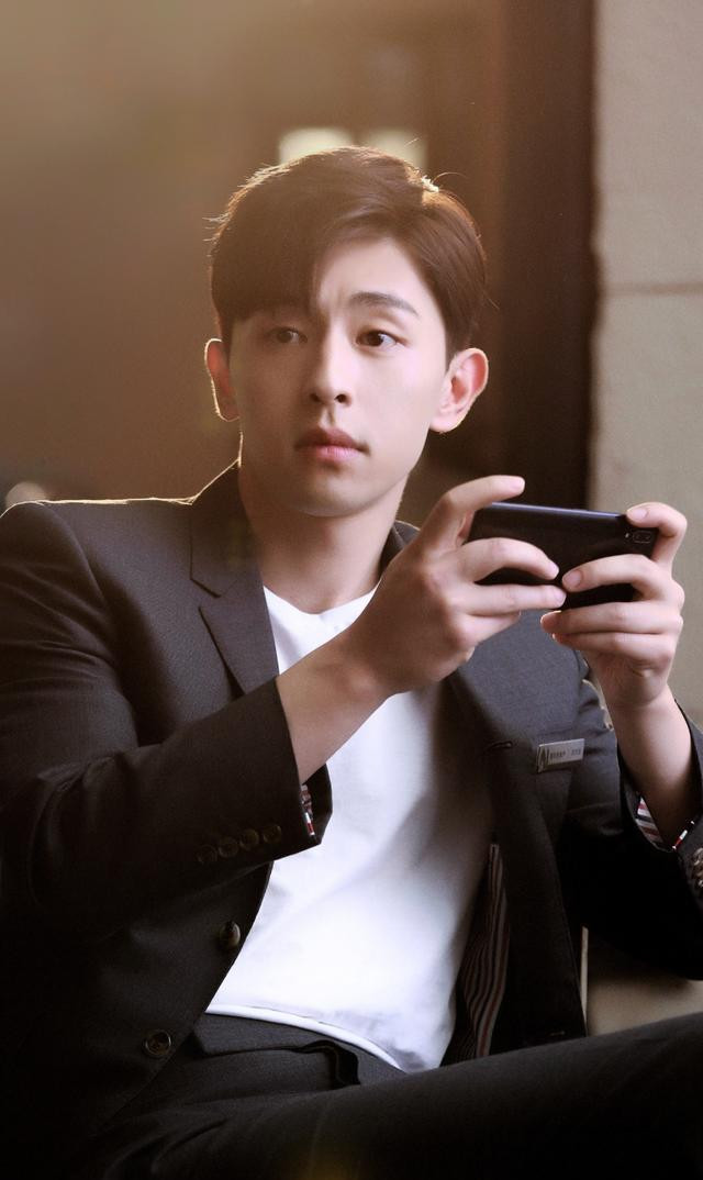 Nam diễn viên Đặng Luân từng 'làm mưa làm gió' vào năm 2018