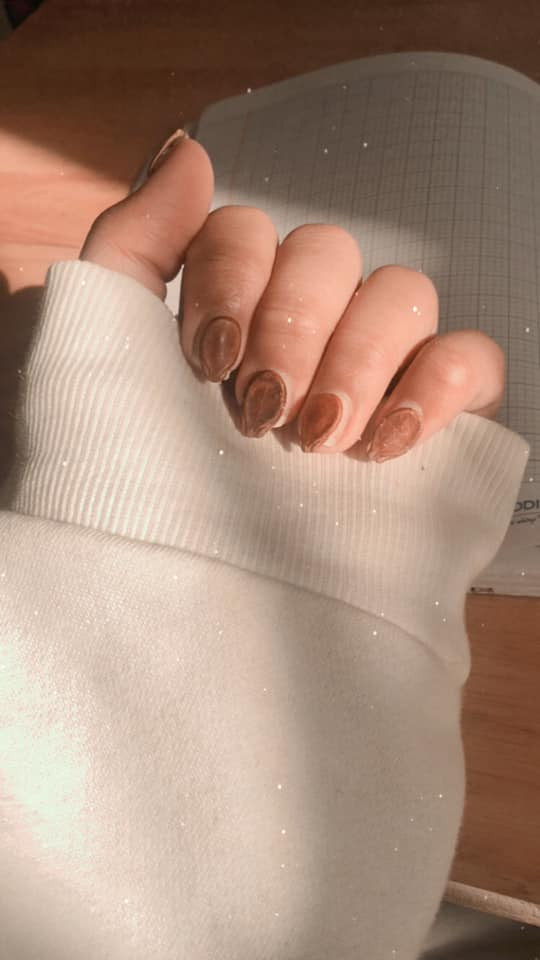 Móng tay bằng vỏ hạt dưa, bạn đã thử chưa?