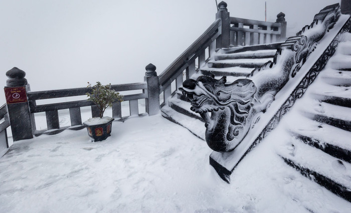 Nhiệt độ chỉ khoảng -3 độ C khiến thời tiết rét buốt