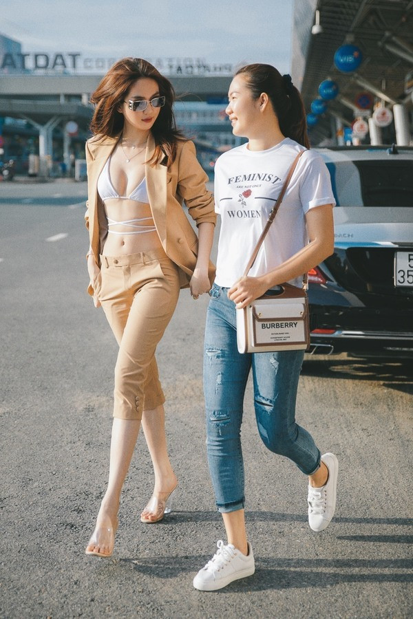 Dân mạng 'suýt ngất' trước cảnh Thúy Kiều cặm cụi dọn dẹp 'núi đồ' của Ngọc Trinh trước khi về quê ăn Tết Ảnh 9