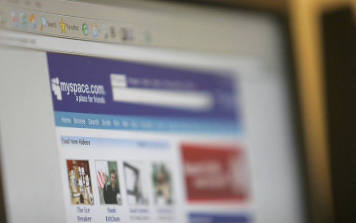 Những mạng xã hội nổi tiếng nhất lịch sử Internet Ảnh 2