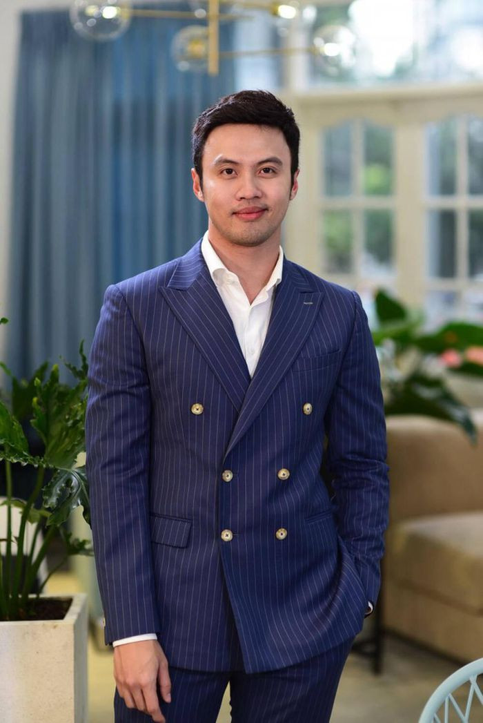 Tết đến xuân về, Shark Khoa khoe ảnh bên trong dinh thự tiền tỉ sang trọng 'vạn người mê' Ảnh 3