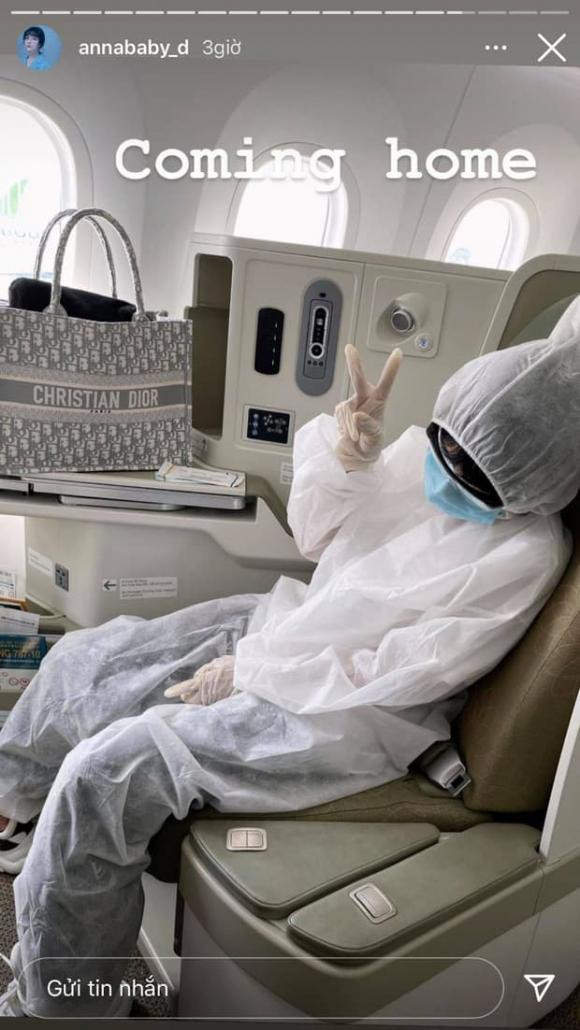 Diện full set đồ bảo hộ ra sân bay, dàn trai xinh gái đẹp tự tin khoe dáng nhưng vẫn đảm bảo an toàn Ảnh 7