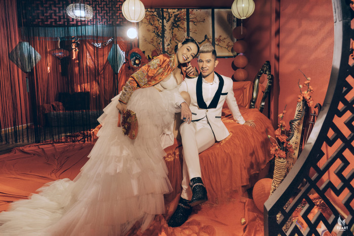 Theo dõi bộ hình này, nhiều ý kiến đoán rằng Lương Bằng Quang – Ngân 98 sắp về chung một nhà