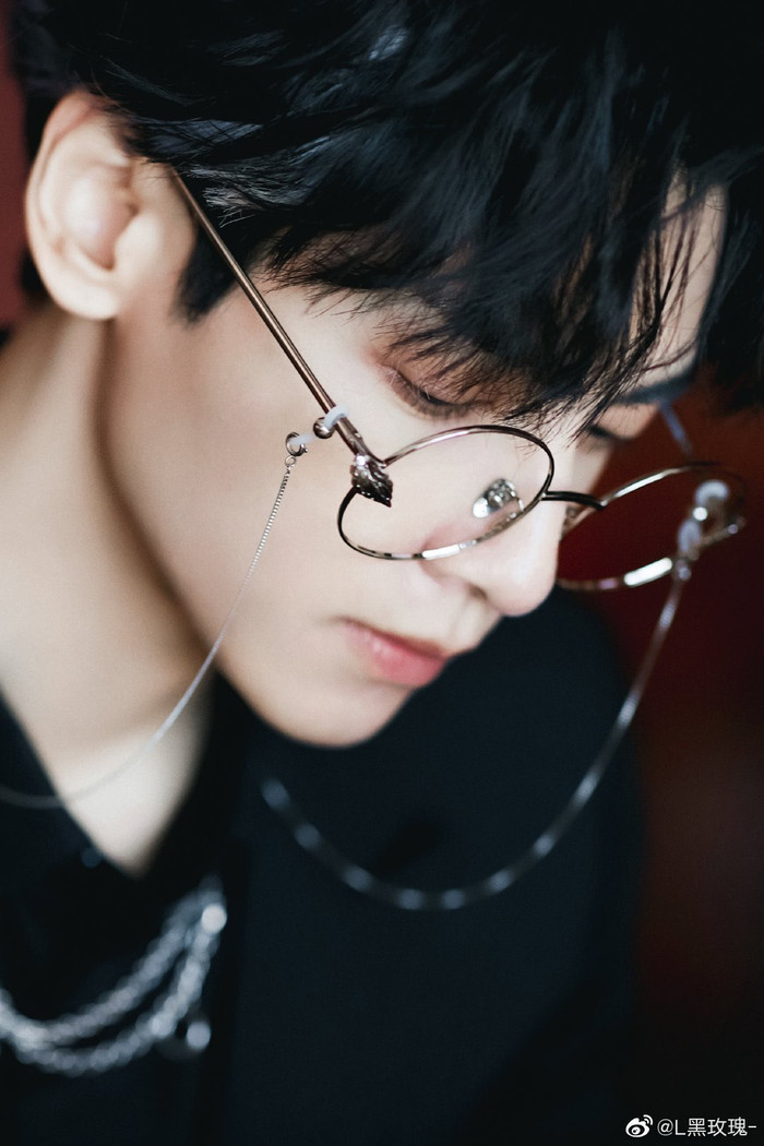 Nhiếp ảnh gia nói 'bóng gió' Trần Phi Vũ, La Vân Hi không đẹp trai như tưởng tượng Ảnh 8