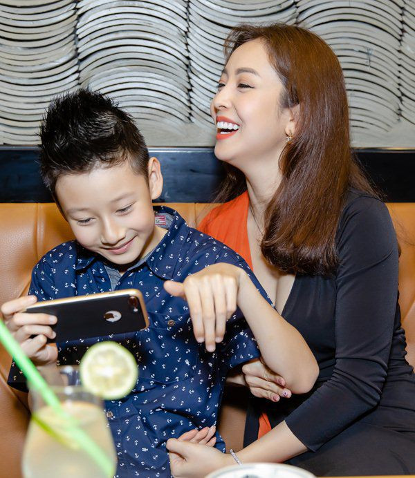 Con trai Quang Dũng - Jennifer Phạm gây bất ngờ vì vẻ ngoài điển trai, giống bố y đúc Ảnh 5