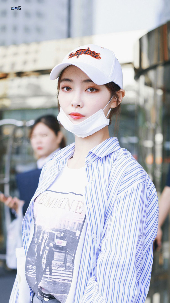 Không về quê đón Tết, giới trẻ Trung Quốc cảm thấy nhẹ nhõm vì tránh phải nghe những câu hỏi khiếm nhã.